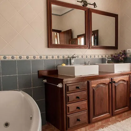 Villa Rosa Ibiza, Private Pool, 10 Minutes From The